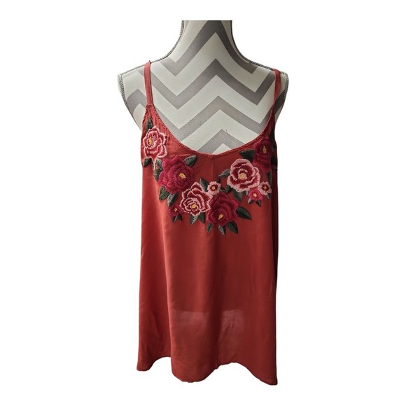 Torrid Red Floral Embroidered Camisole Top Women Size 2 Plus Scoop Neck Boho - Picture 1 of 9